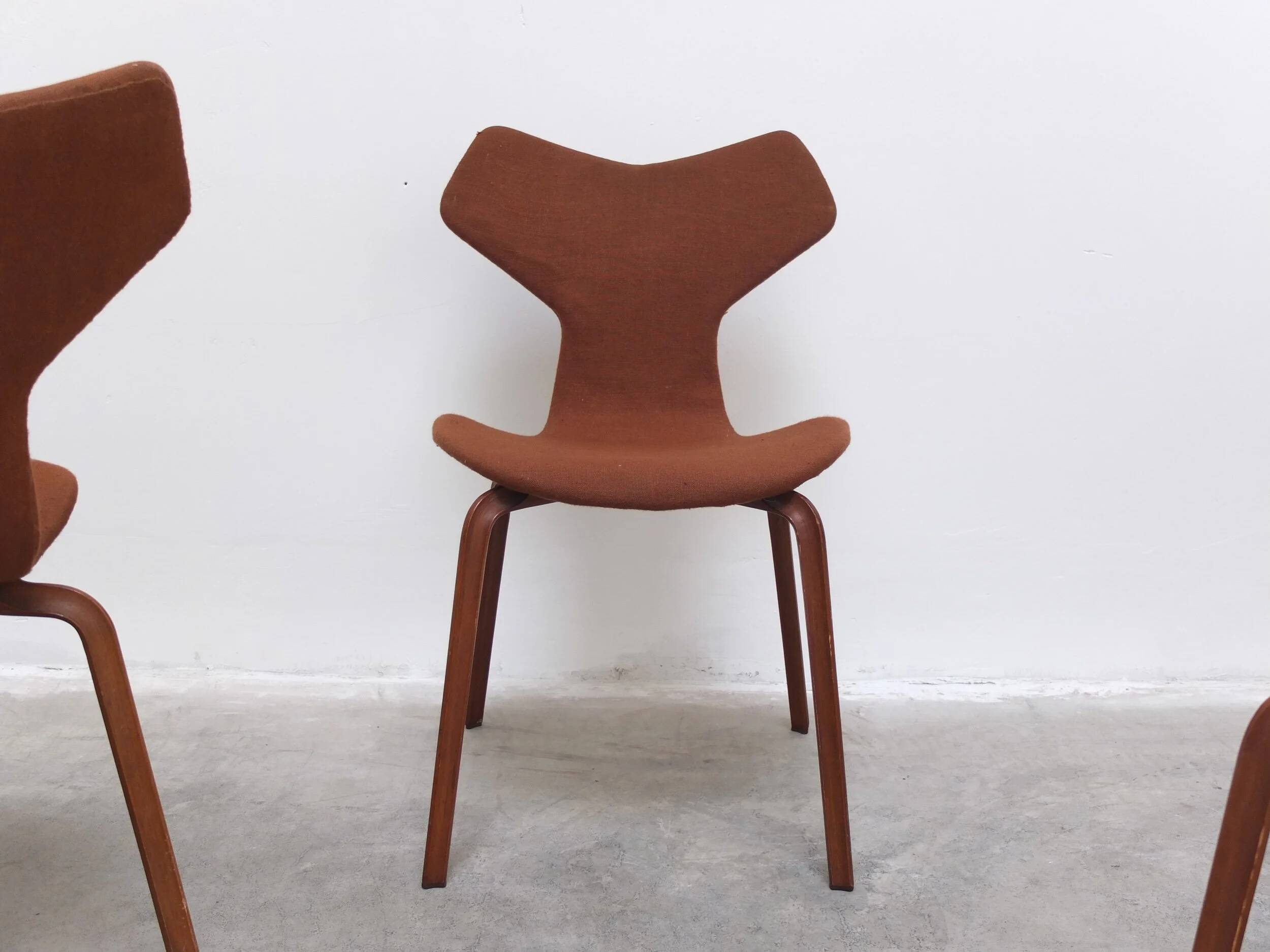 Rare set of 4 first edition 'Grand Prix' chairs by Arne Jacobsen for Fritz Hansen, 1959
