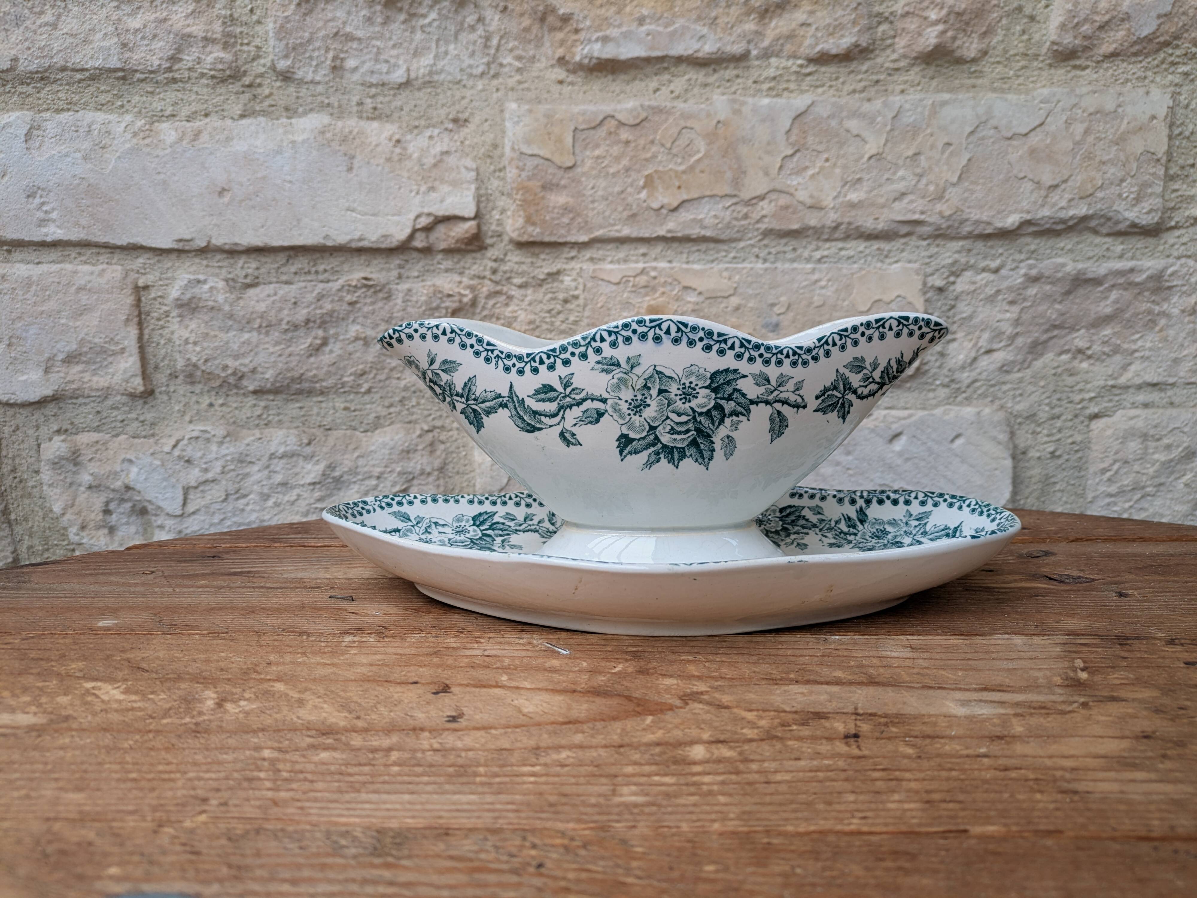 Old sauce boat on fixed frame Guadeloupe Saint Amand ceramic model