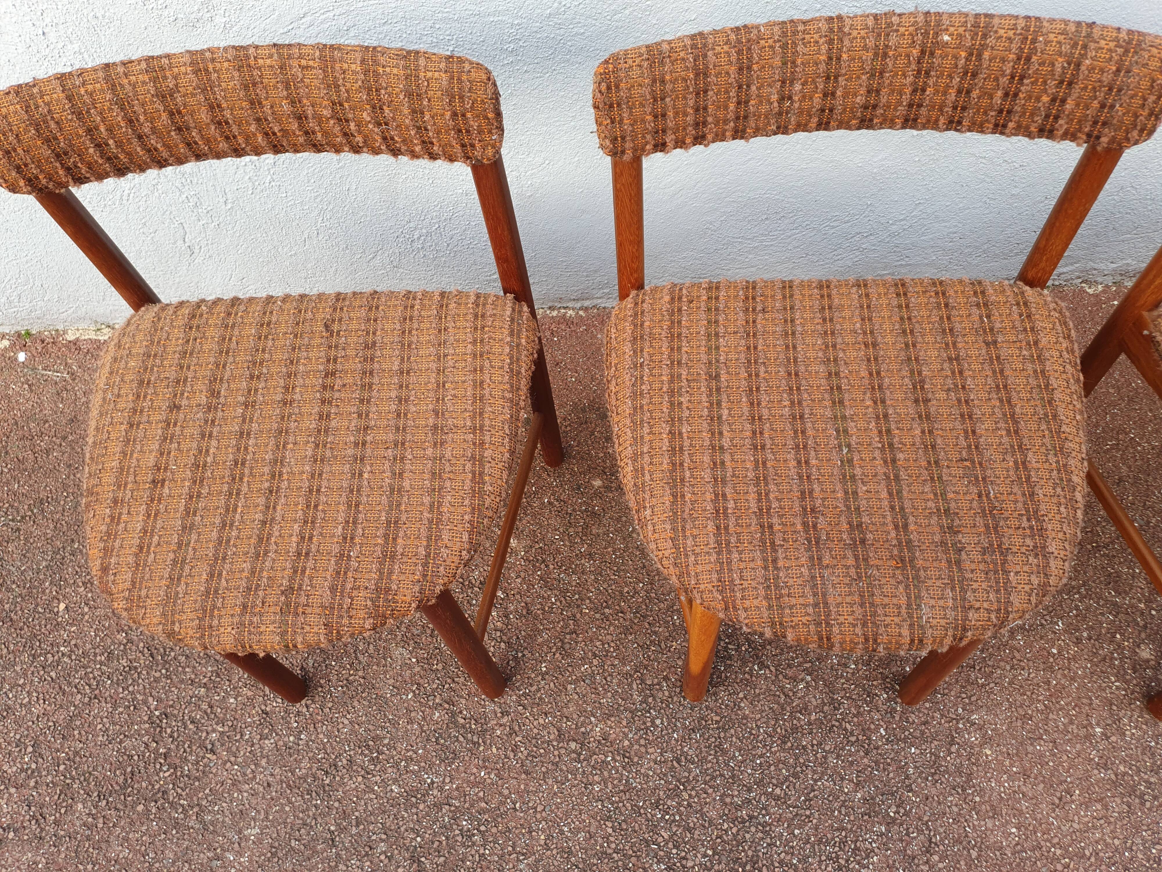 VINTAGE CHAIRS