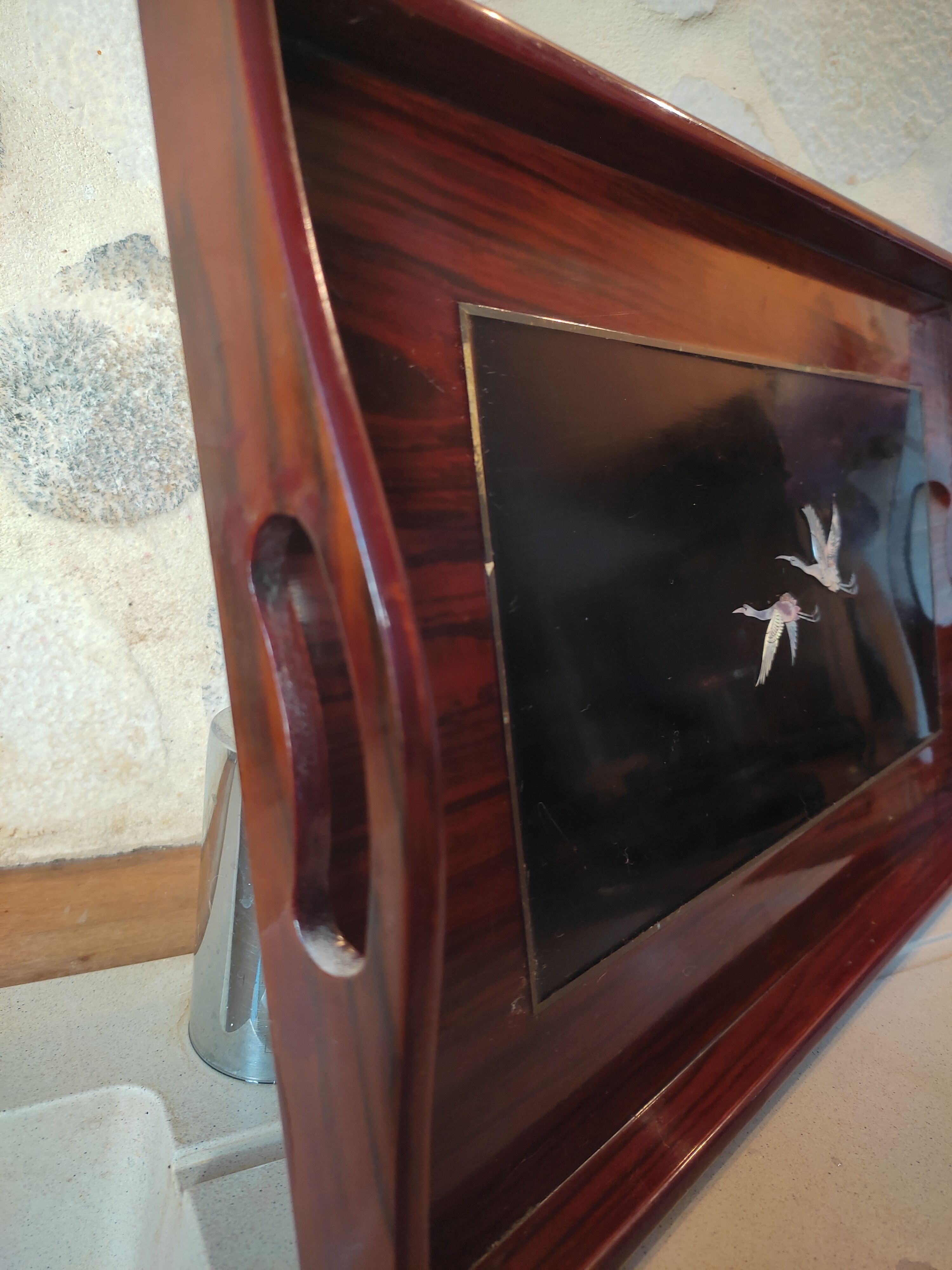 Lacquered mahogany top