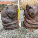 Cat-shaped fireplace andirons