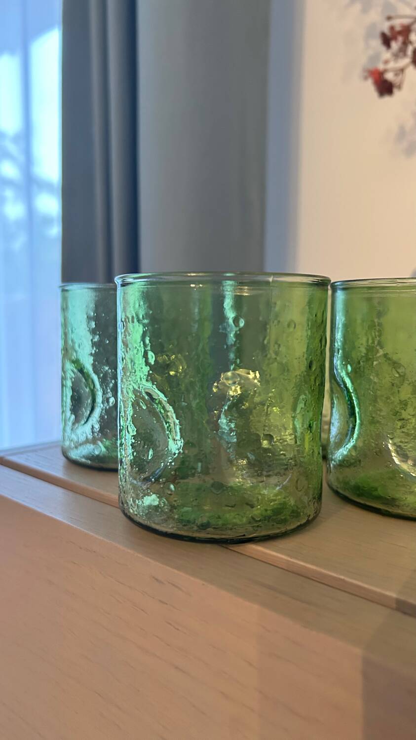 6 vintage bubble glass glasses