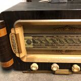 Radio ancienne vintage structure bois parfait état de fonctionnement