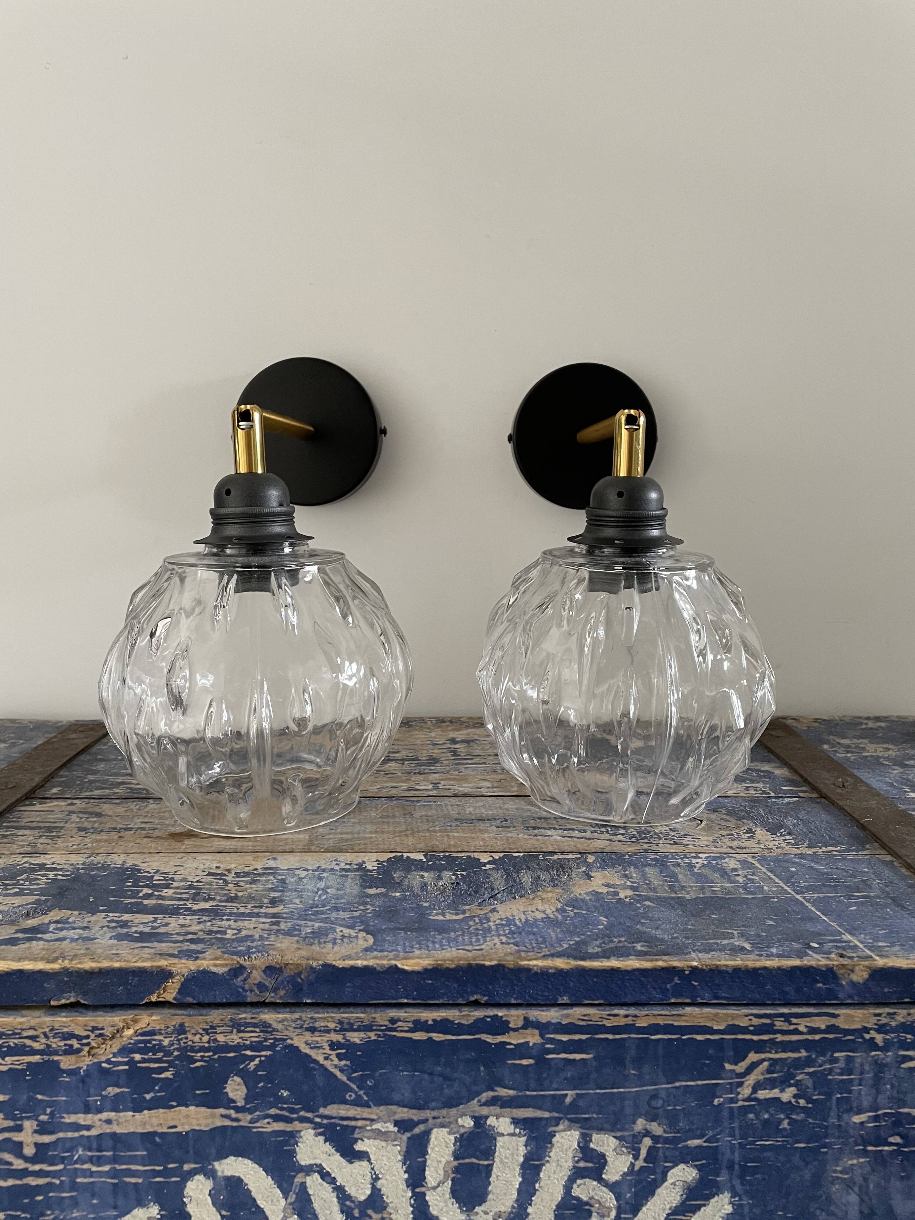 Paire d’appliques murales globe boule vintage