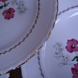 6 flat plates in earthenware l'Amandinoise with floral decoration.