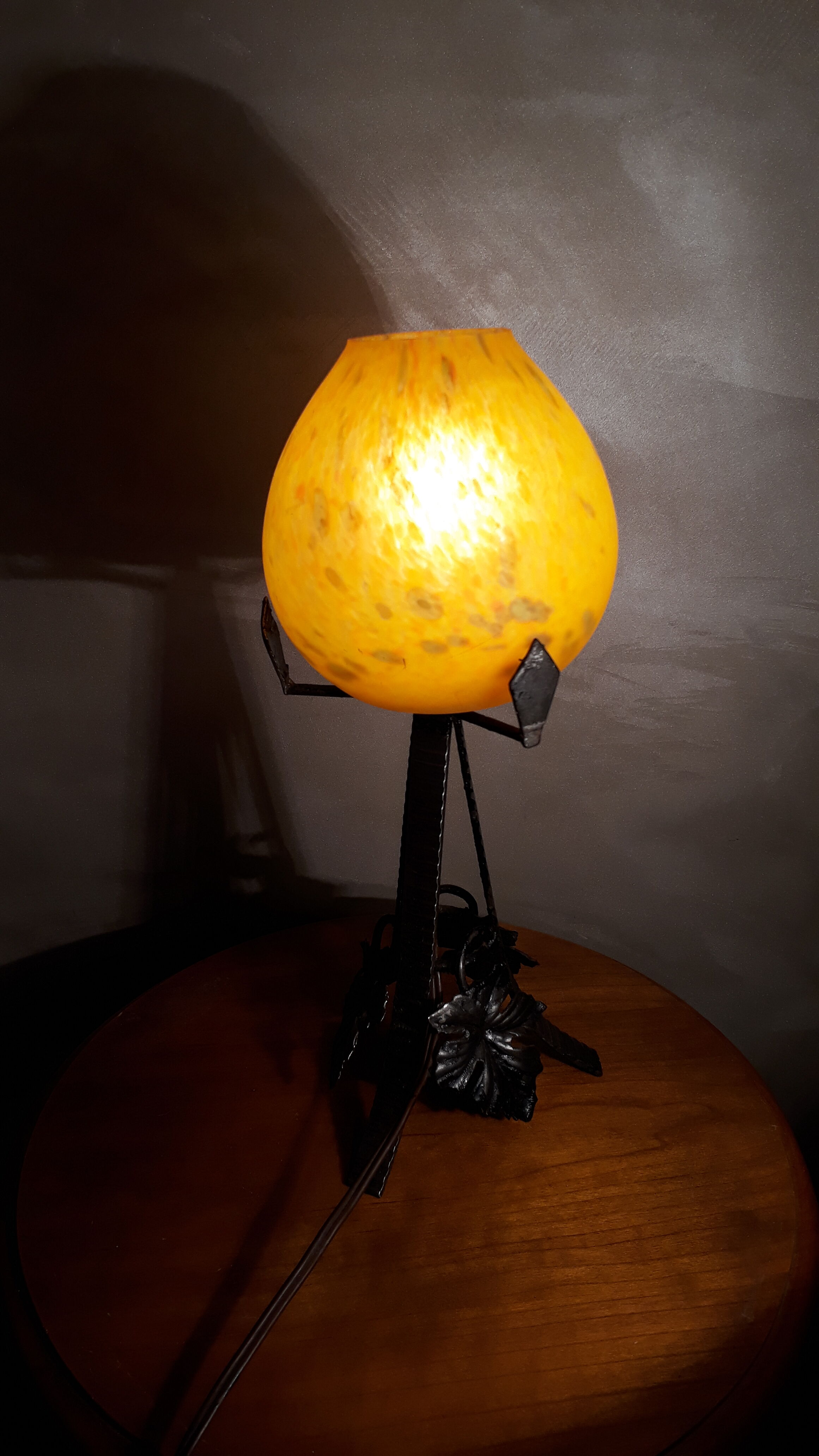 Art deco lamp in glass paste