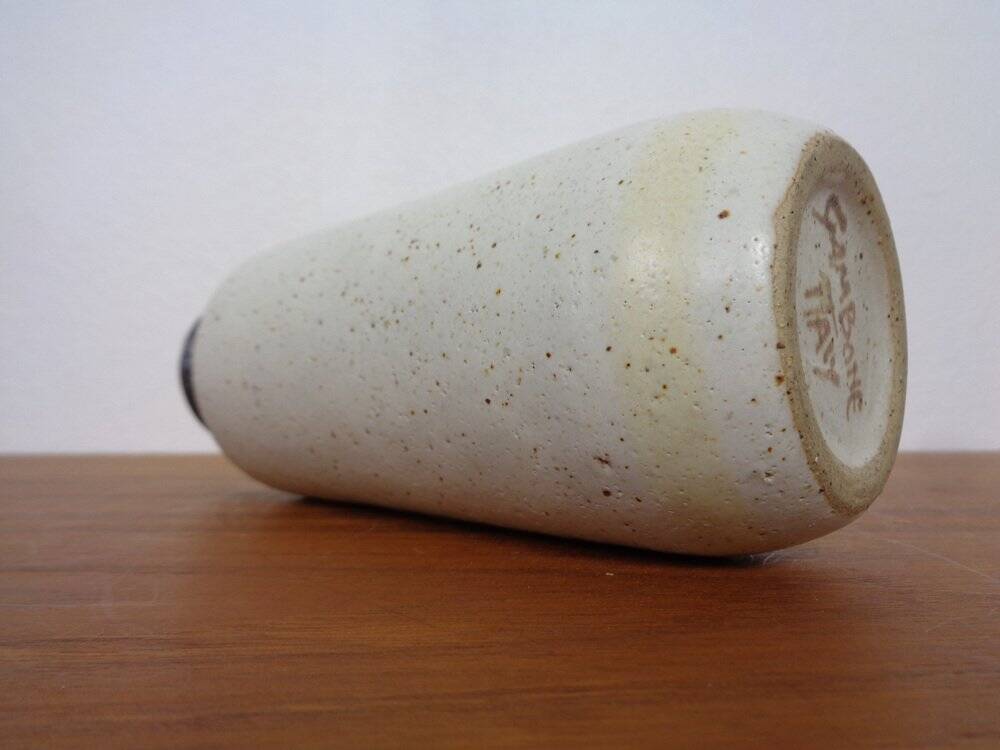 Minimalist stoneware vase by Bruno Gambone, Italy, 1970s