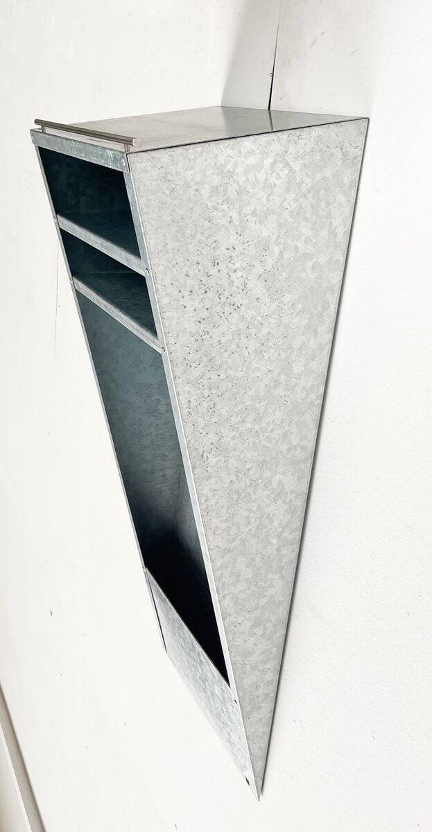 Étagère murale en métal postmoderne allemande de Radius Design, années 1980