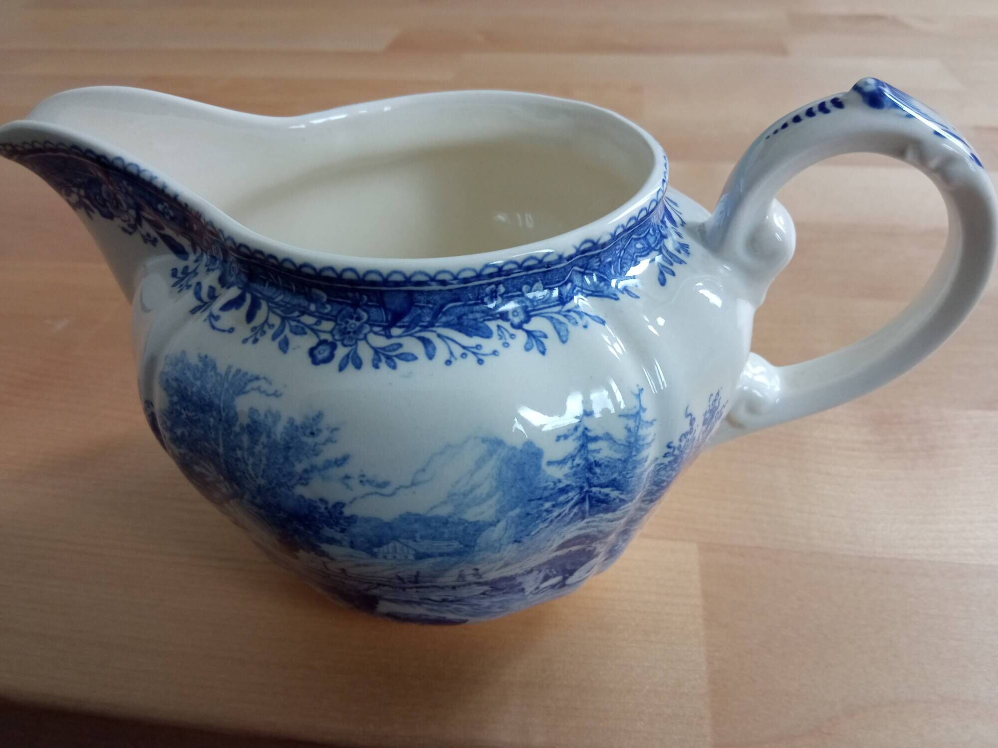 Small sauce jug creamer Villeroy and Boch