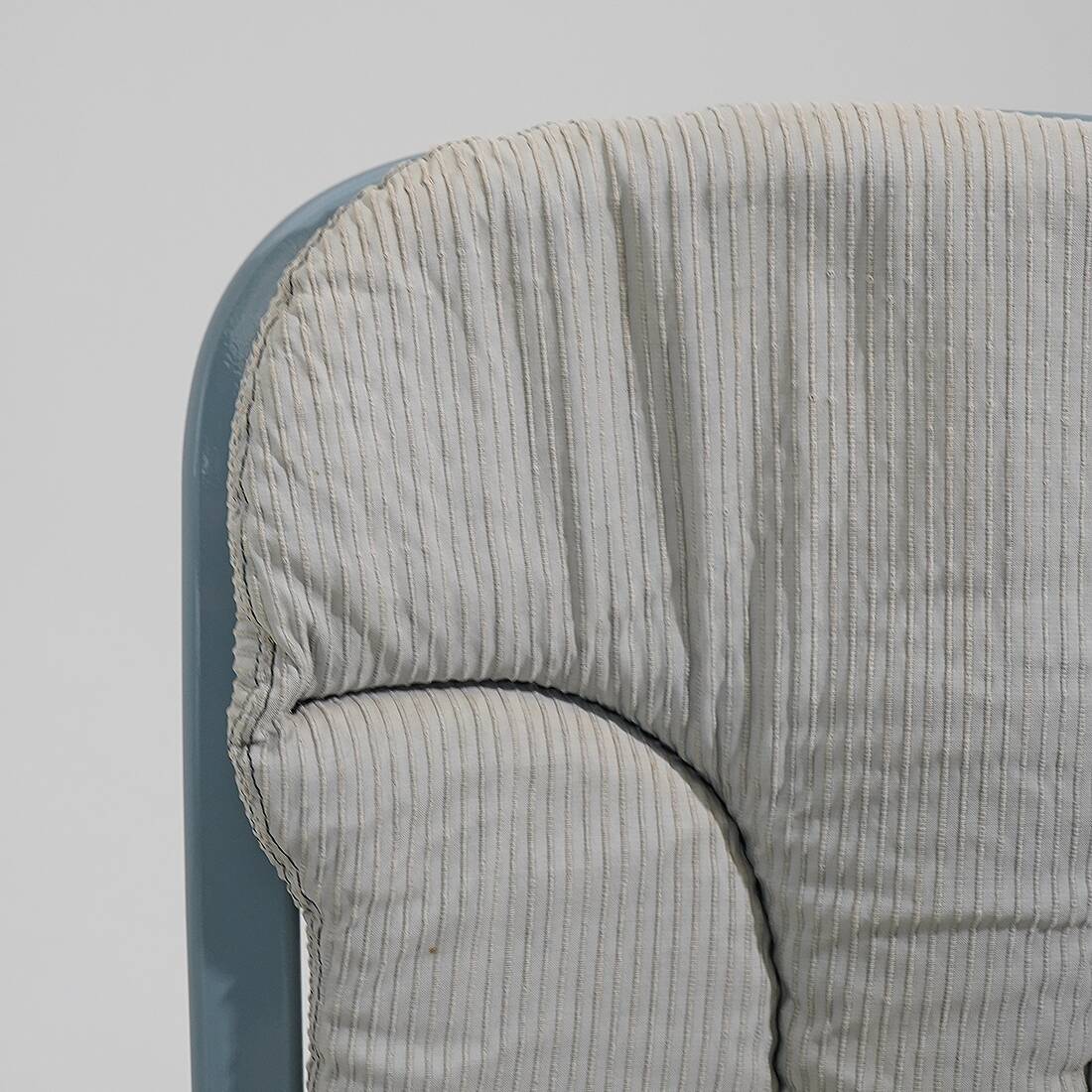 Ensemble de 4 chaises "077" par Studio Cidue pour Cidue, années 1970.