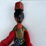 Marionnette asiatique, bois et laiton