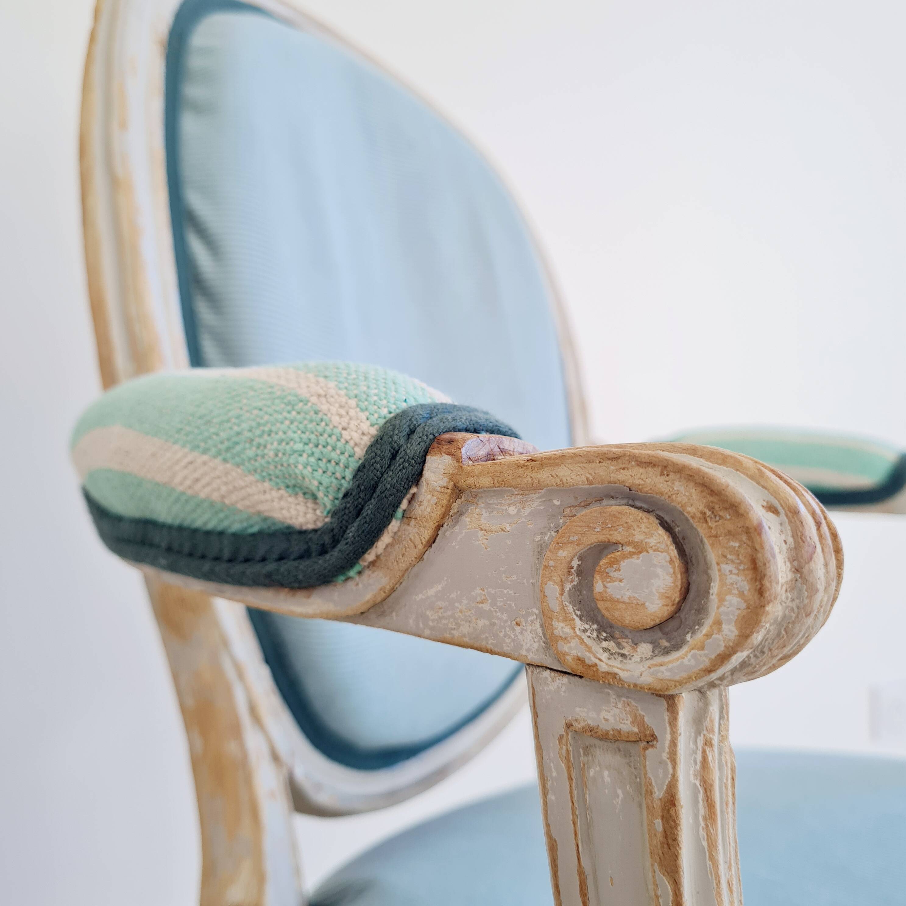 Louis XVI medallion armchair renovated velvet