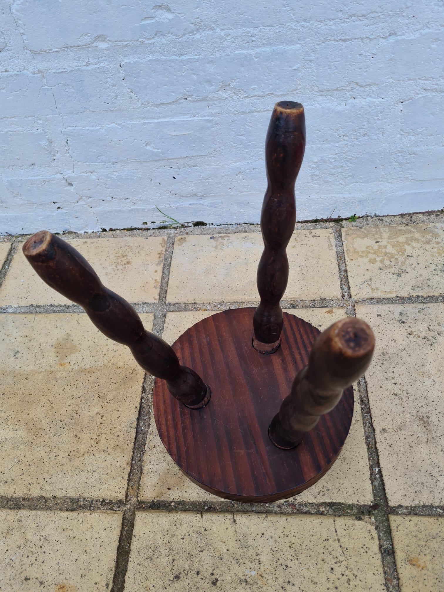 Tripod stool