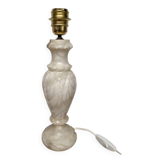 Alabaster lamp base