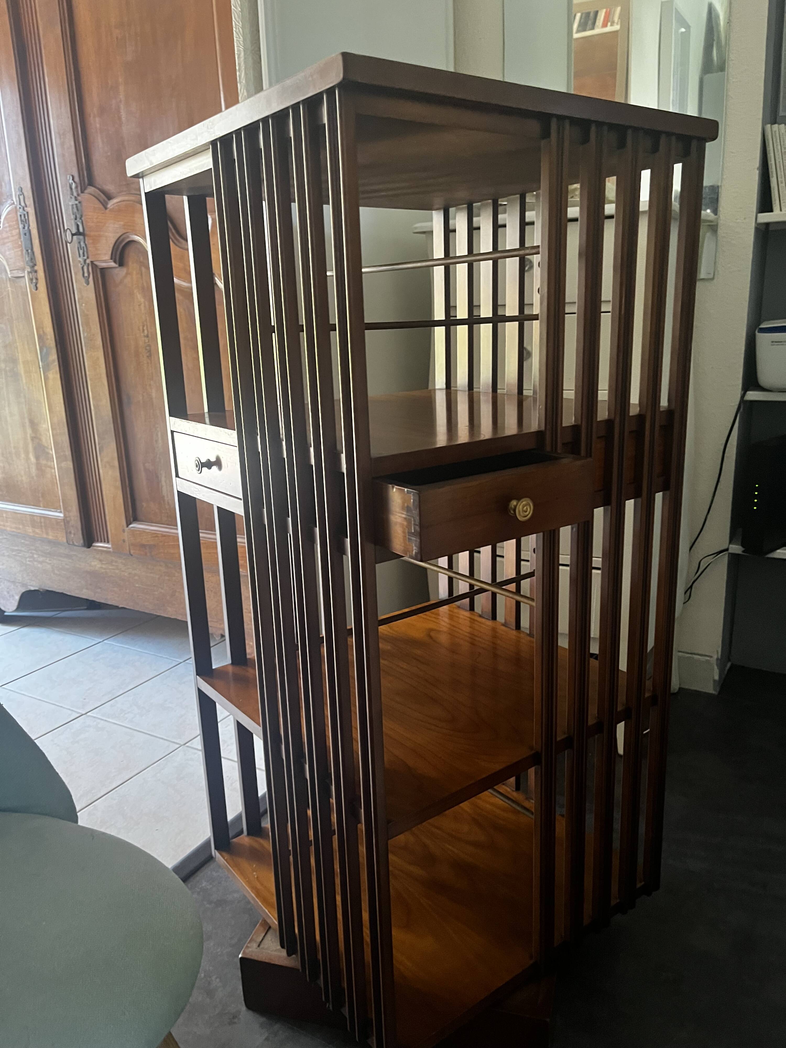Rotating library