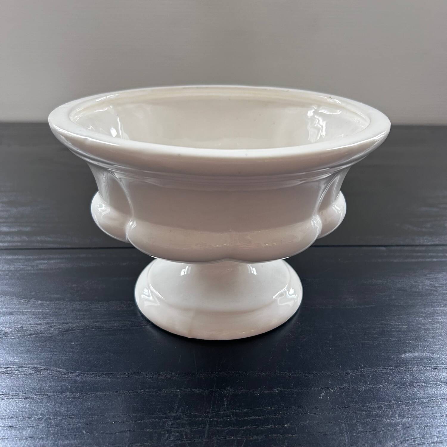 Medici style flowerpot