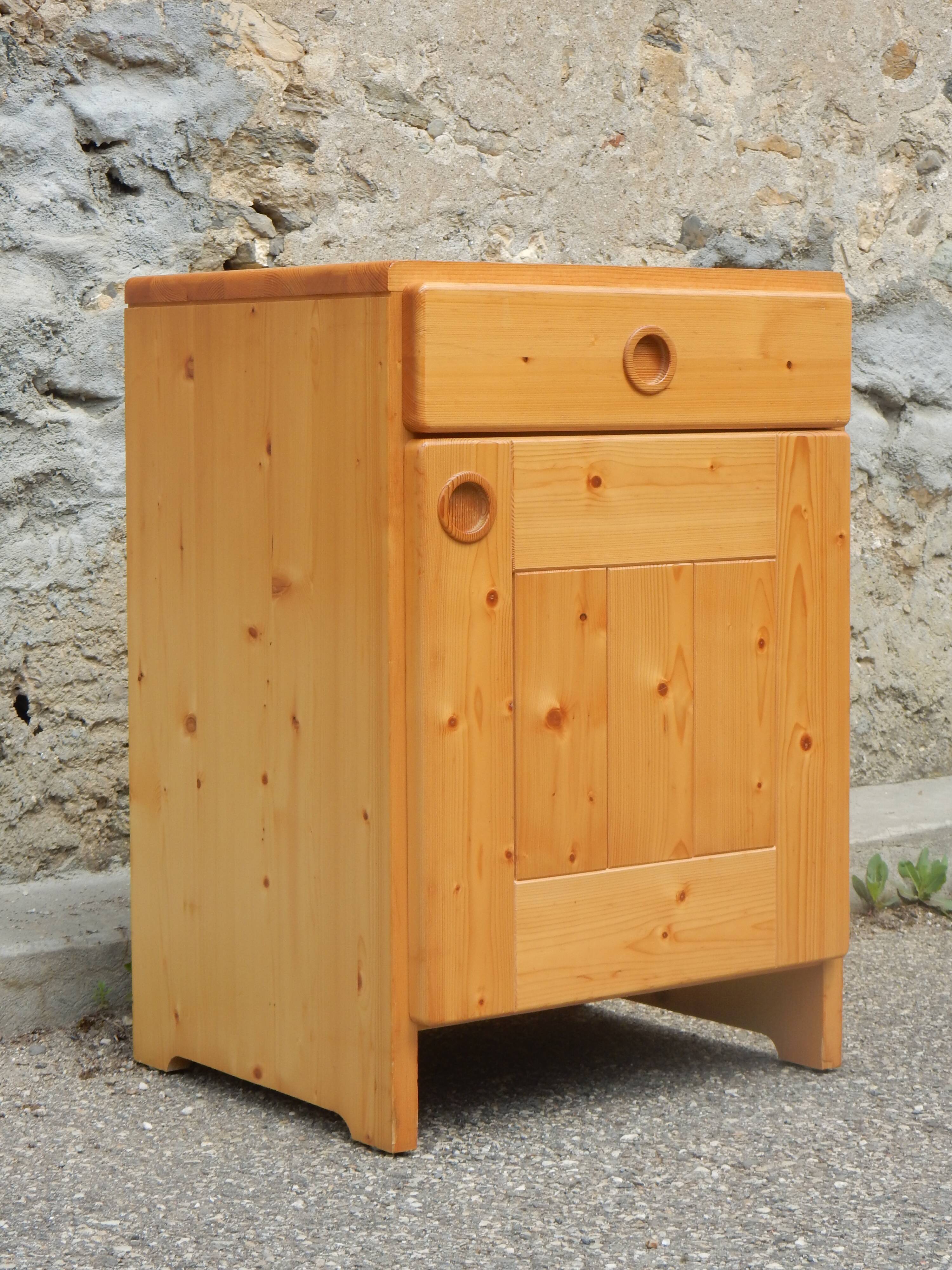 Splendid little pine sideboard / jam cupboard by Charlotte Perriand