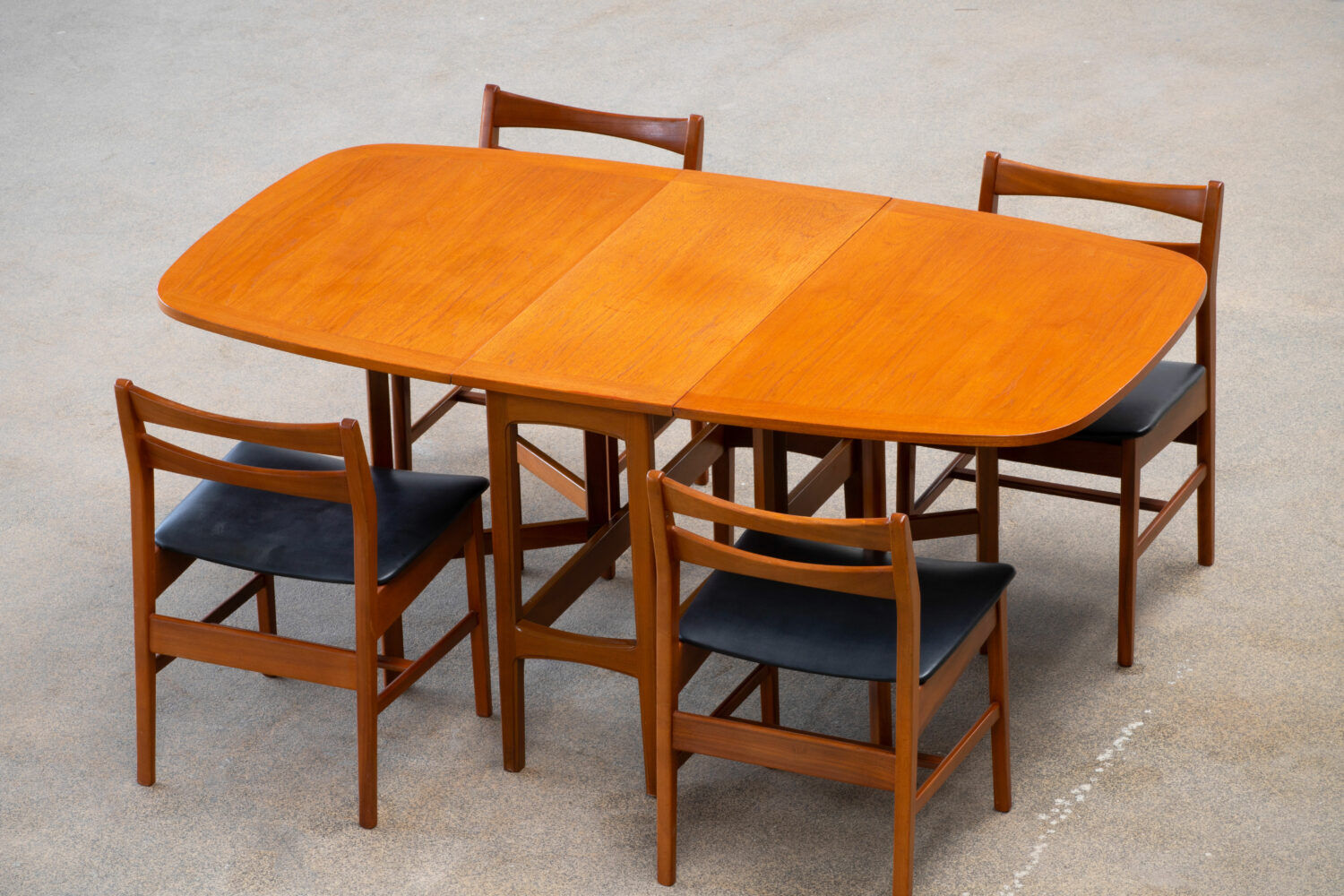 Table scandinave vintage 1960