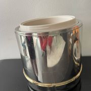 Vintage Gucci champagne bucket in silver-plated metal in Hollywood Regency style.