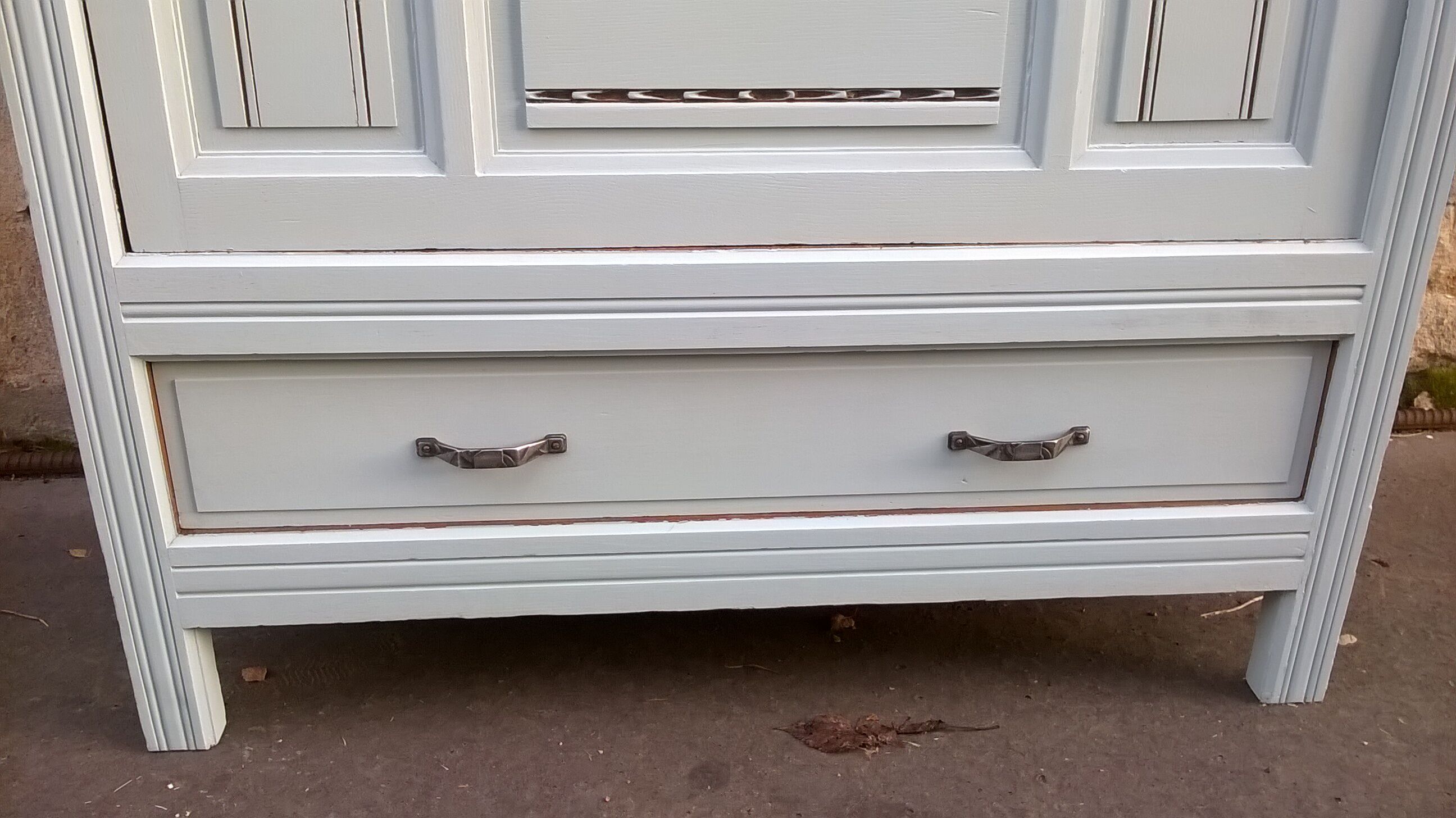 Parisian wardrobe year 30