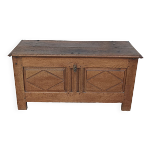 Coffre style Louis XIII