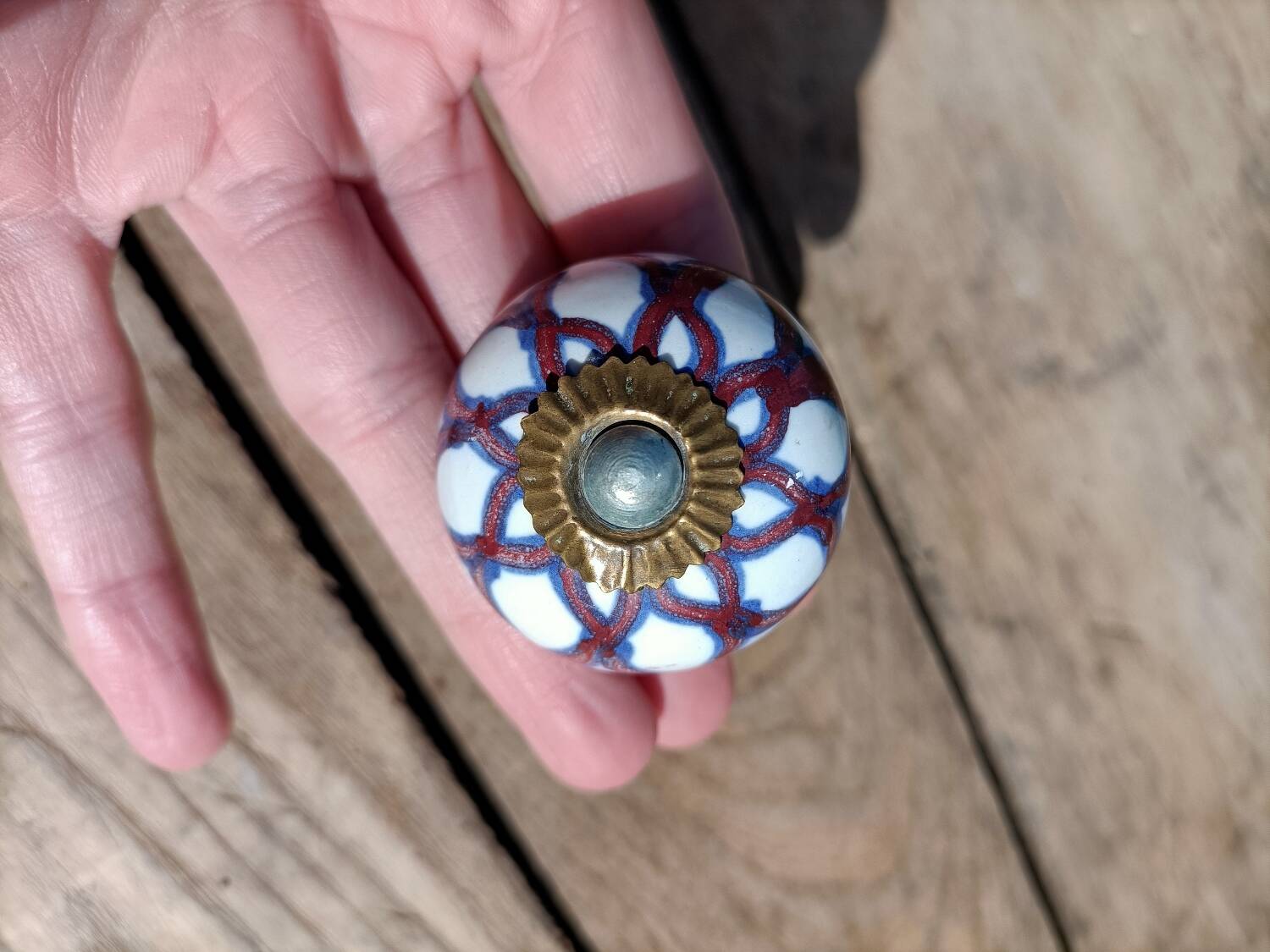 Genuine stoneware door knobs