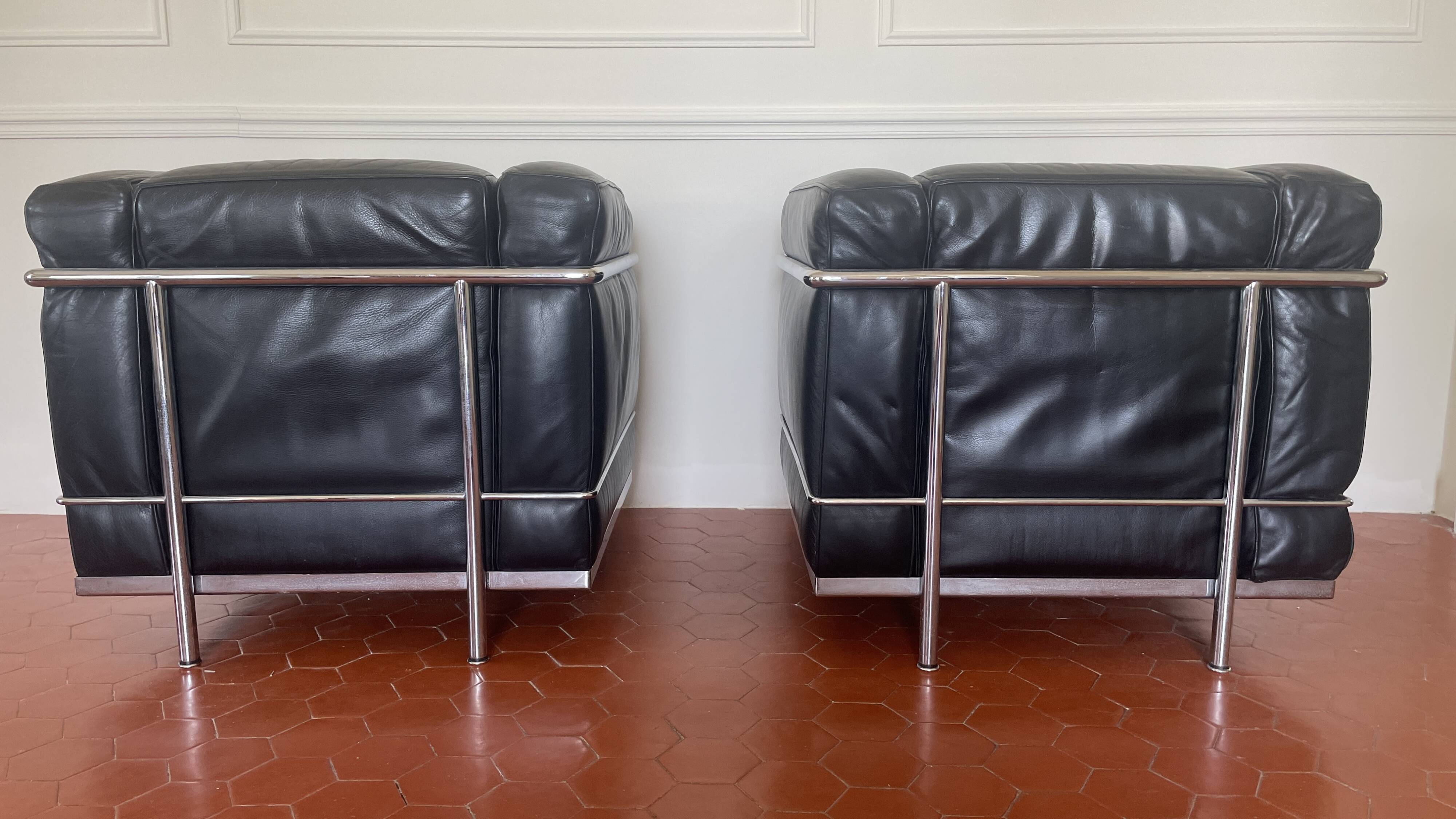 Pair of armchairs LC2 Perriand Jeanneret Le Cobusier Cassina edition