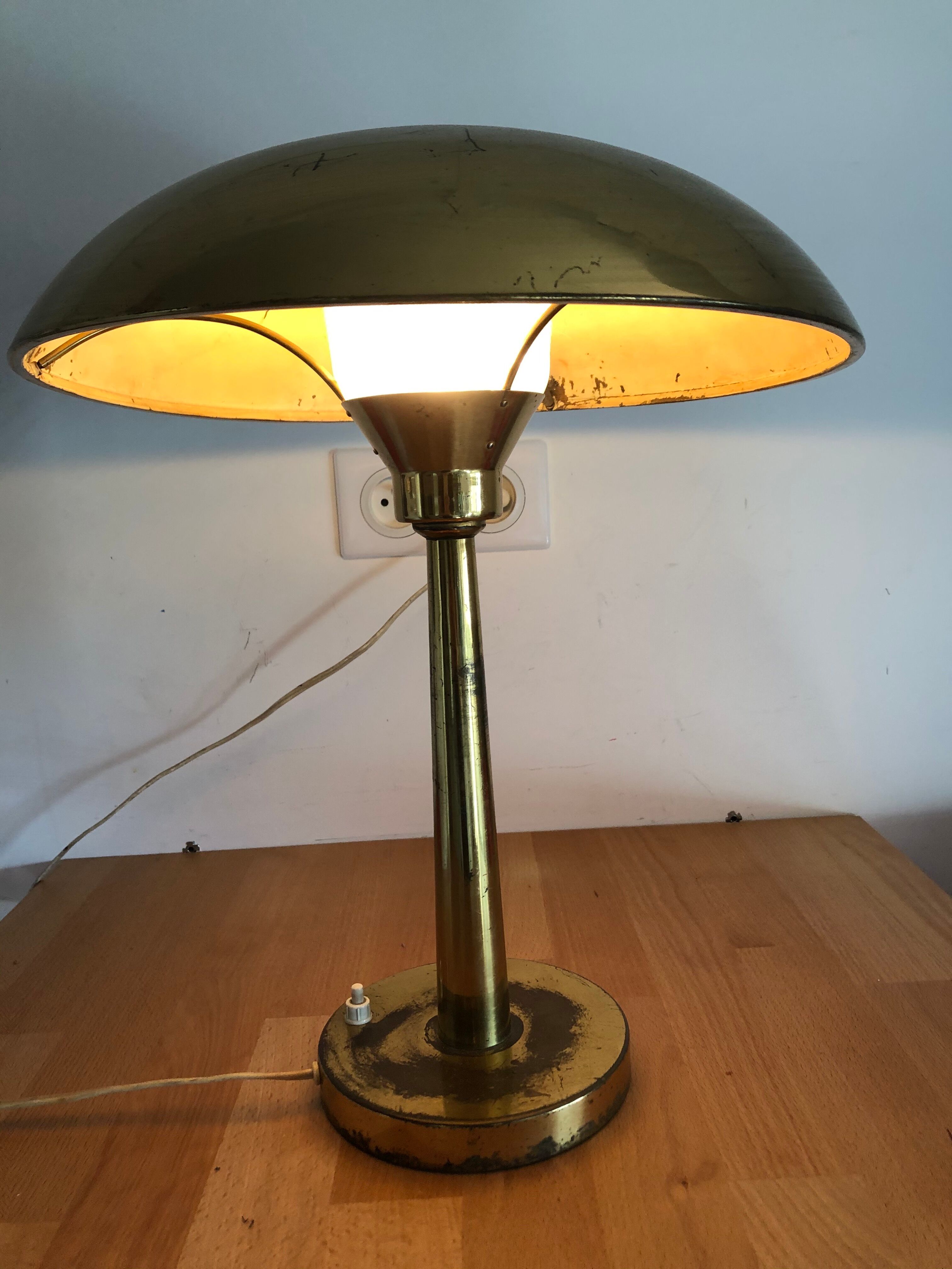 Lampe Perzel par Claude Lumière