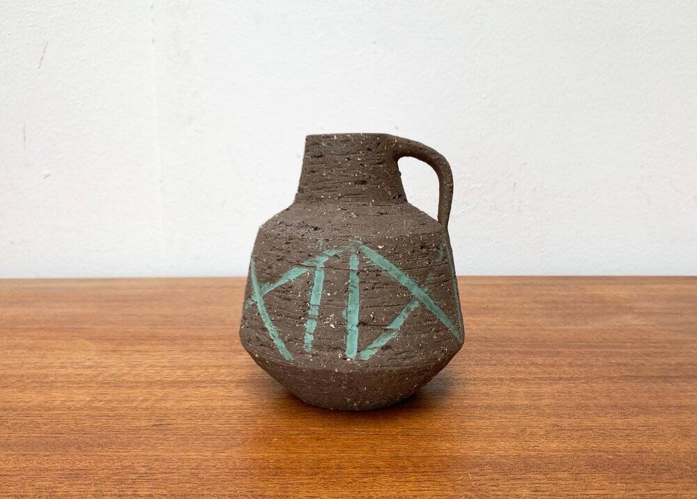 Brutalist German vase carafe from the mid-century by Cläre Zange and Karl Heinz Löffler for Krösselbach Keramik, 1960s.