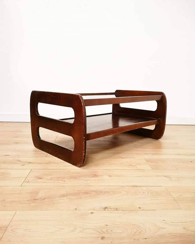 Coffee table in wood and smoked glass