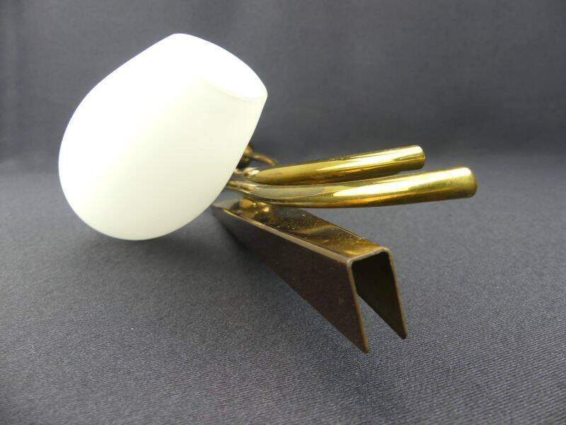 Vintage brass wall light with 3 glass tulips.