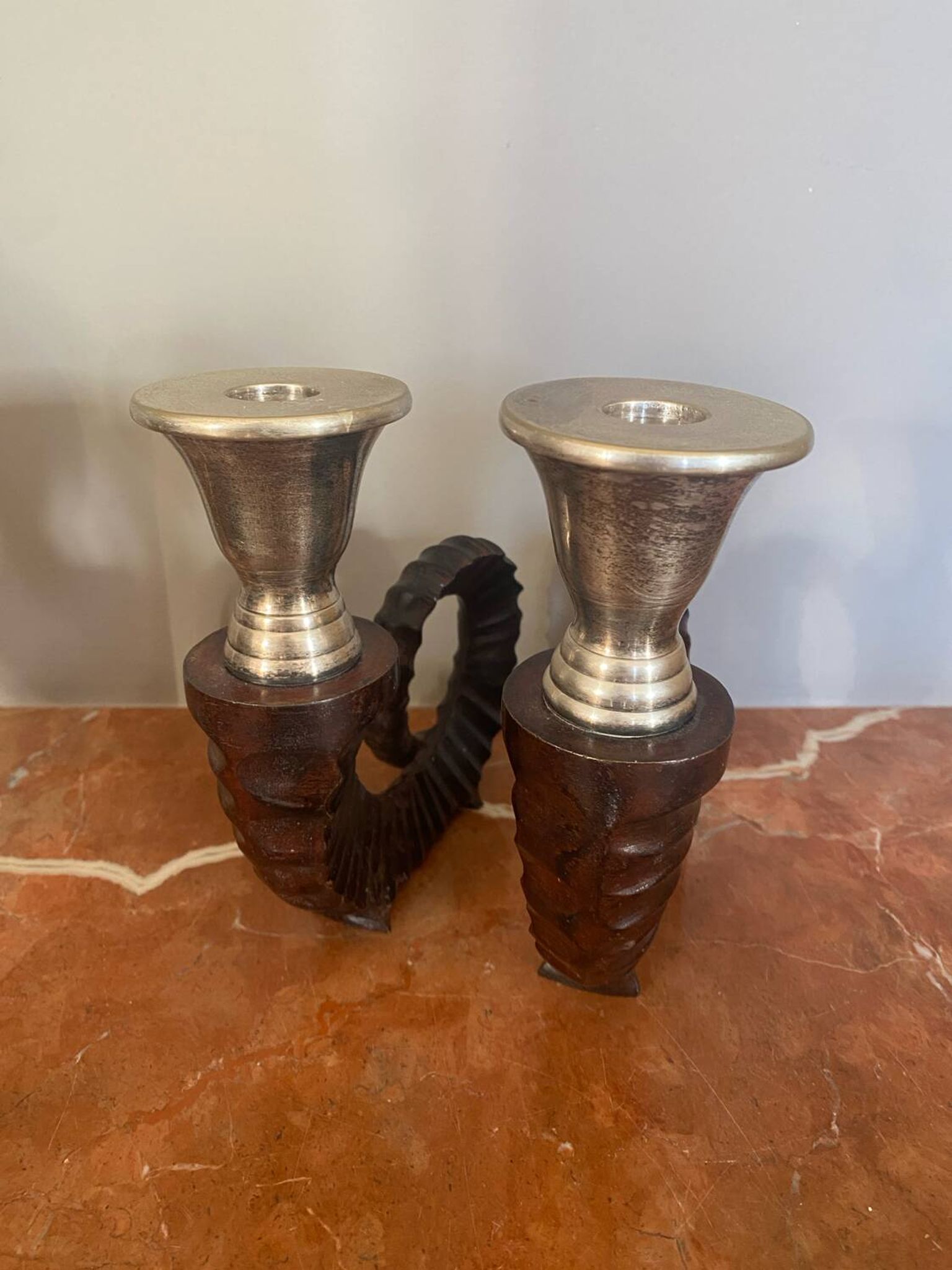 Paire de bougeoirs en bronze Chapman
