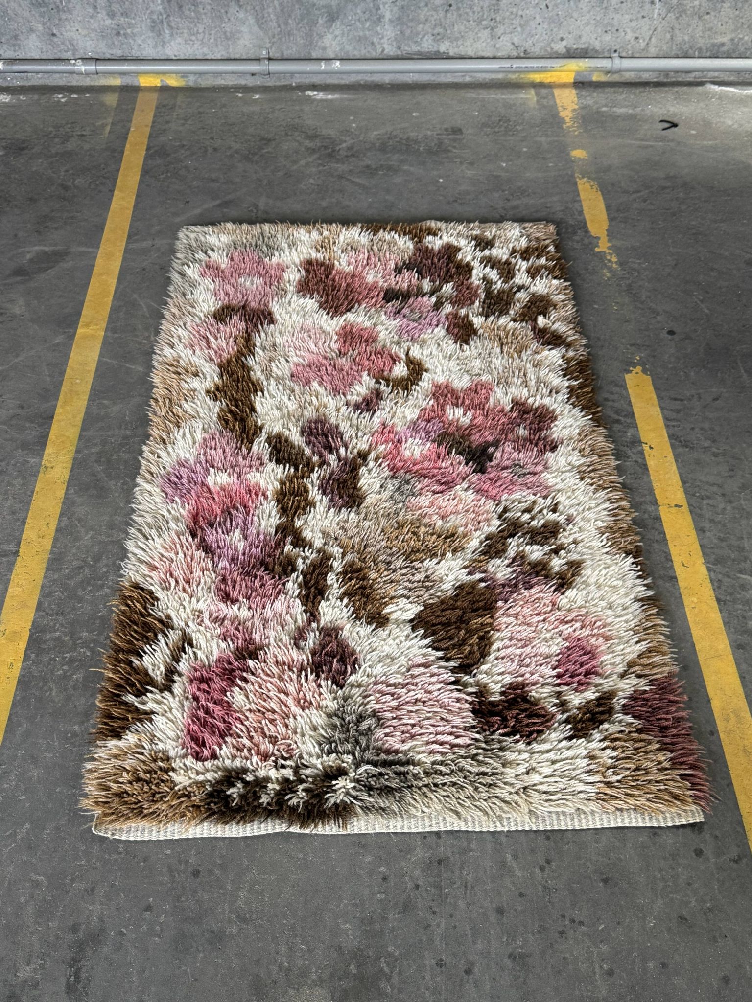 Svens Hemslojd Swedish Rya Rug