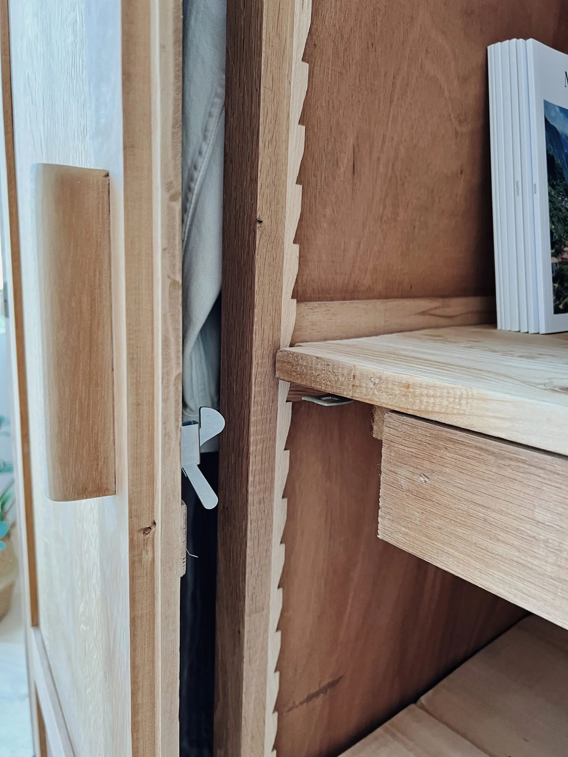 Armoire penderie d’école René Gabriel