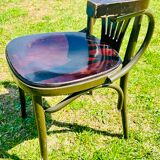 16 Chaises Bistro avec des pieds metal