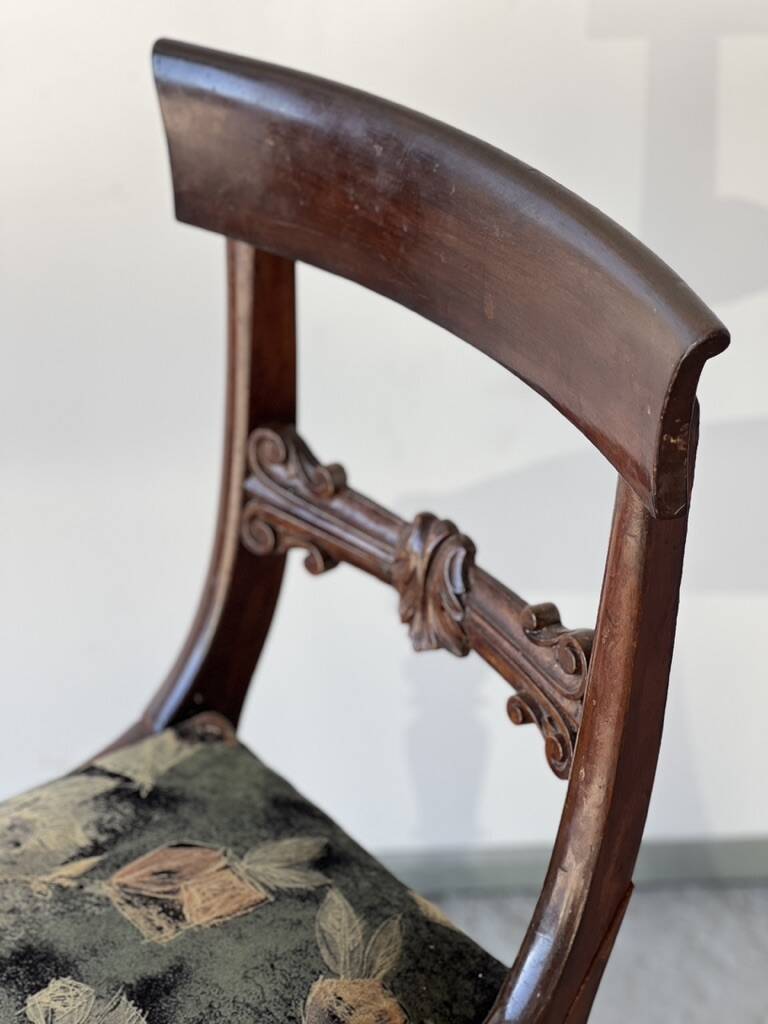 Mahogany dining room set, work in English 19th century