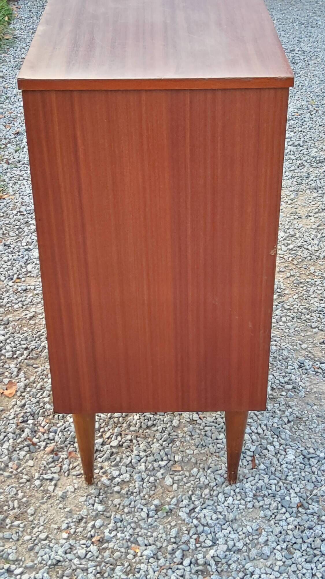 Vintage mahogany chest of drawers from the 60s conical feet 4 drawers