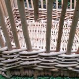 Old wicker laundry basket (61 cm)