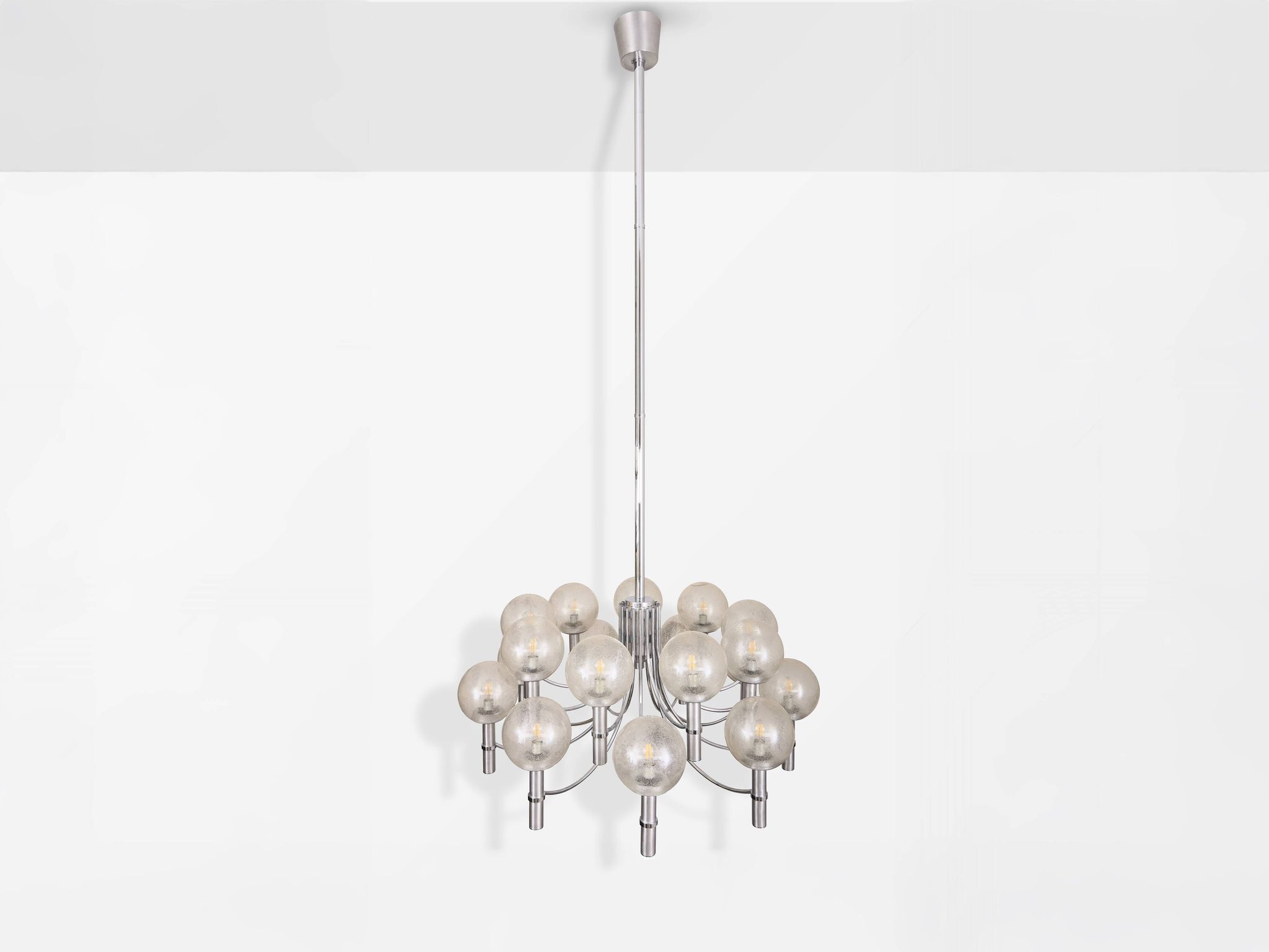 Paire de lustres de Veronese 165 cms acier verre Murano vers 1970