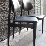 Pair of vintage Cassina office chairs in black leather, Italy 1950, in excellent condition.