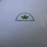 HOLLOW DISH ROUND PORCELAIN FINE MANUFACTURE ROYALE WHITE EDGES DORES