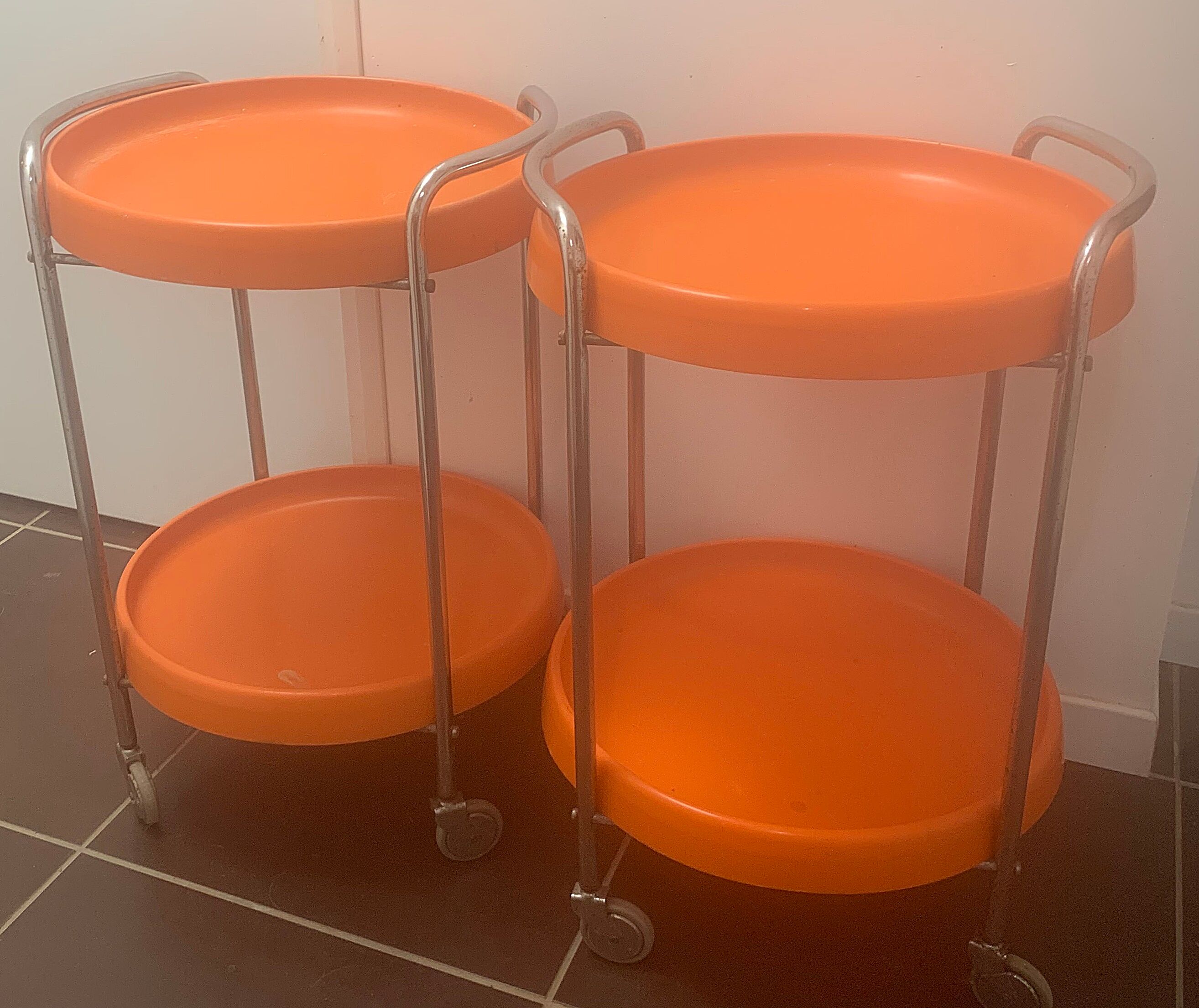 Duo de dessertes 70's