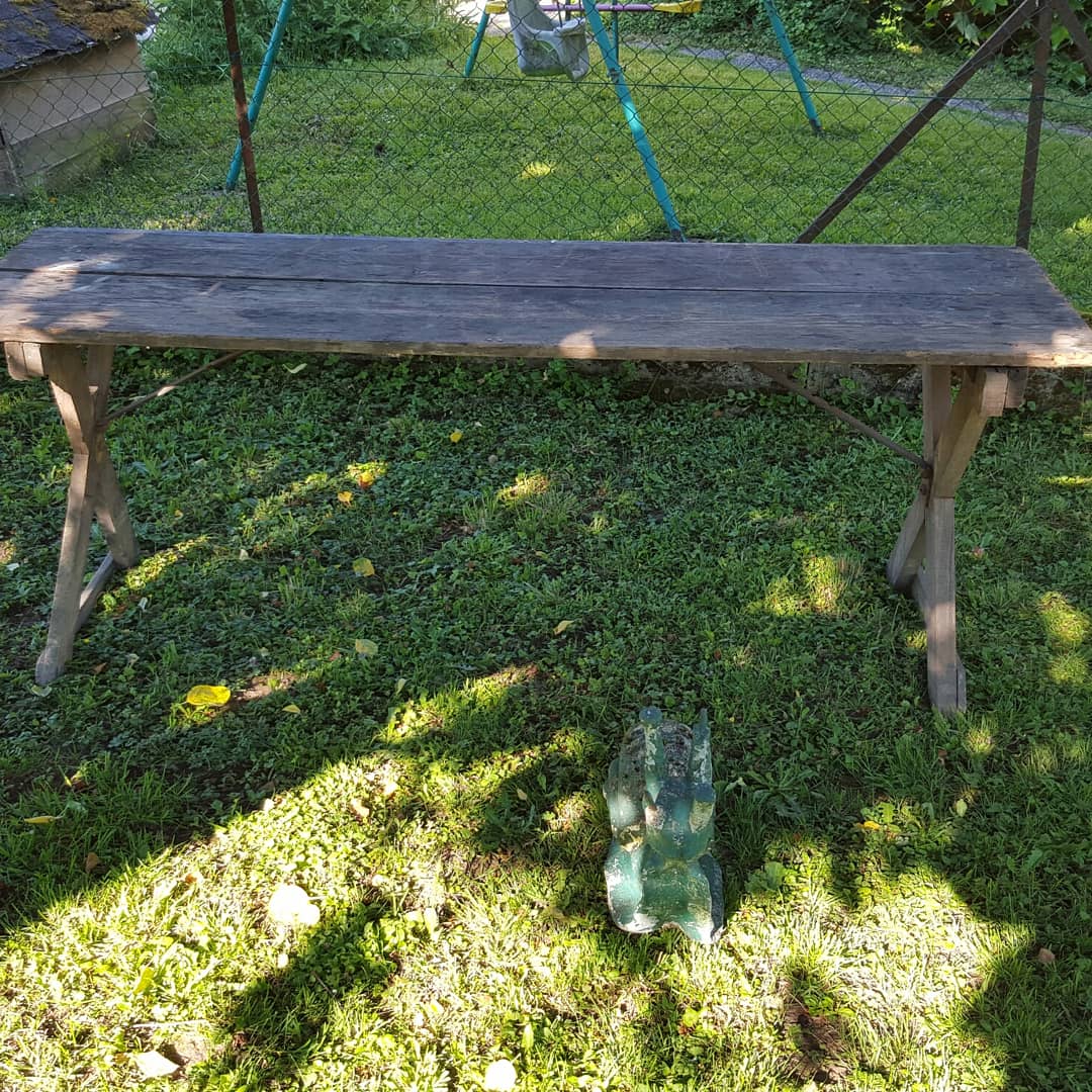 "Sochaux" folding brewery table c