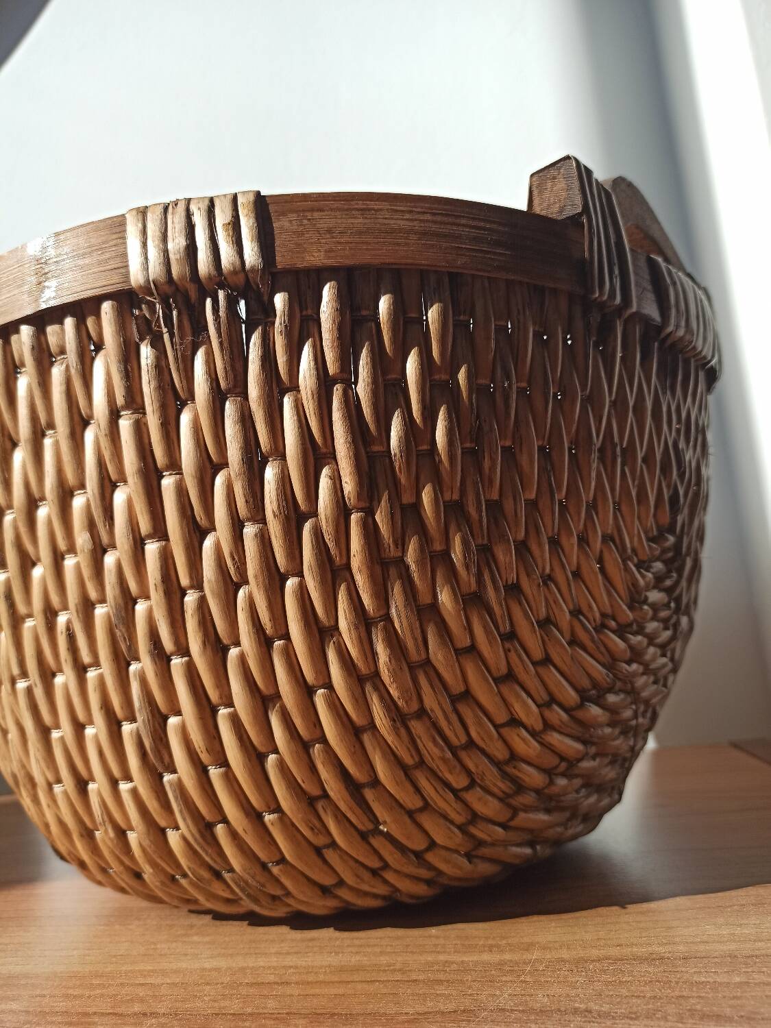 Vintage woven rattan basket - Traditional Asian wickerwork