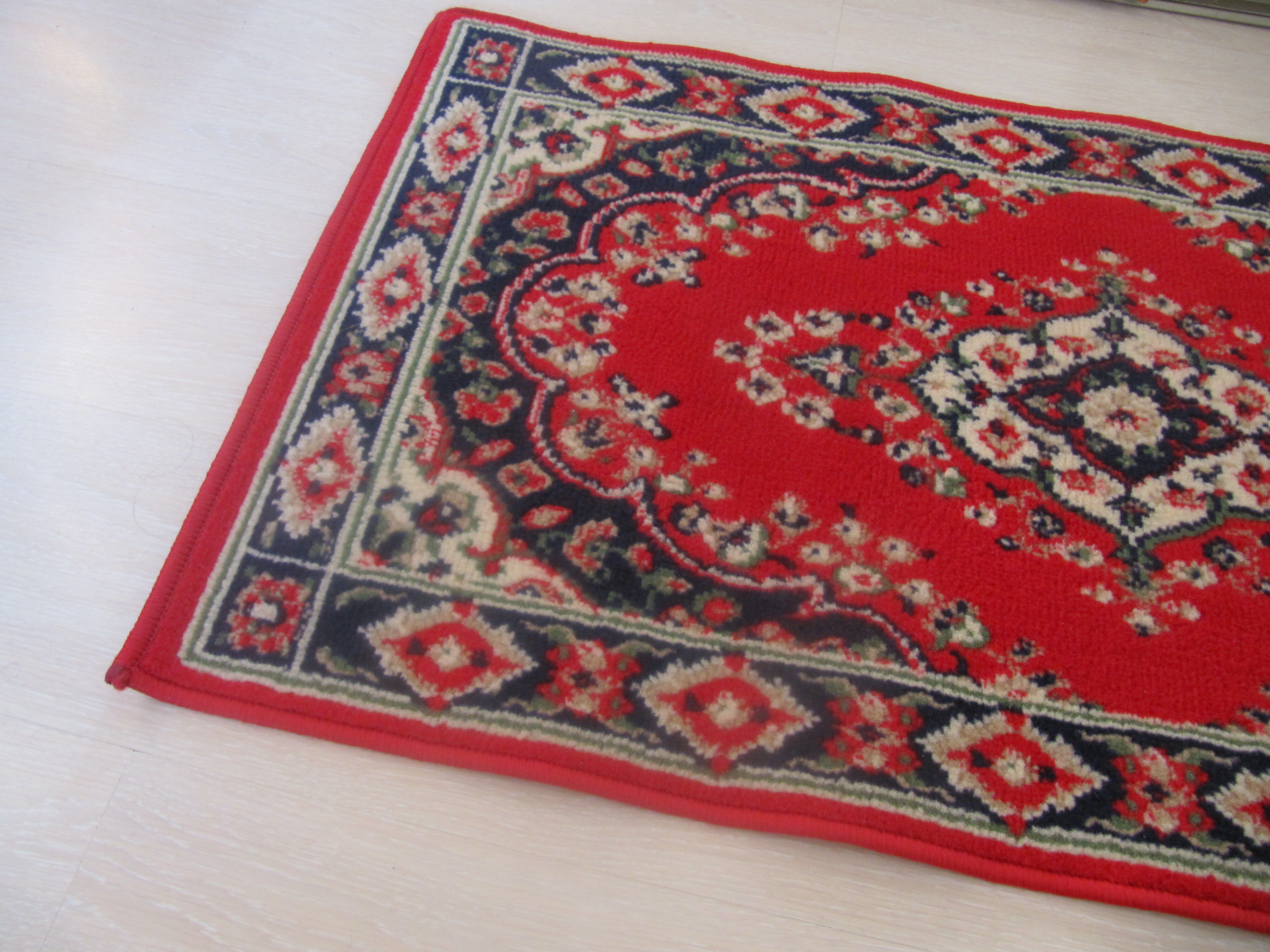 Persian rug 60 x 110 cm