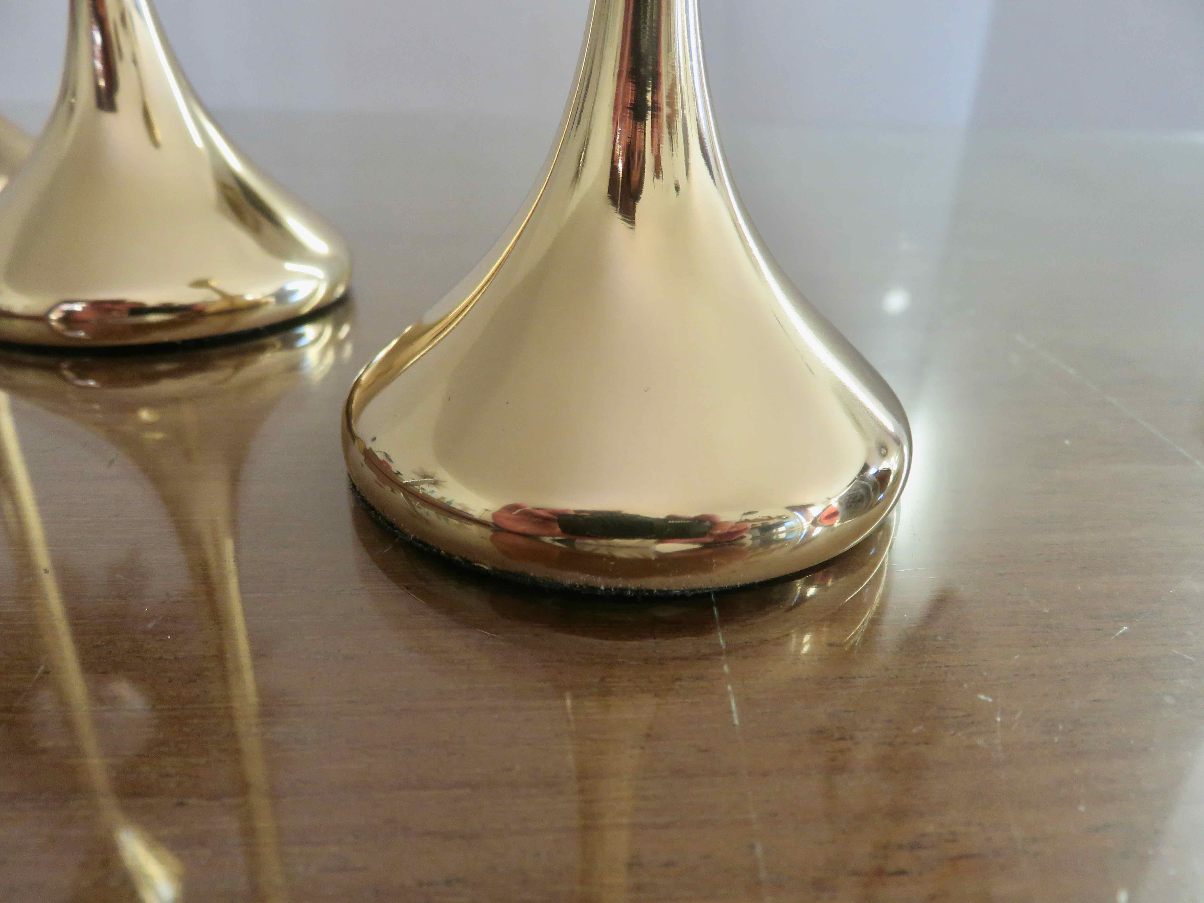 Series of 3 Scandinavian brass candle holders, 70s tulip foot