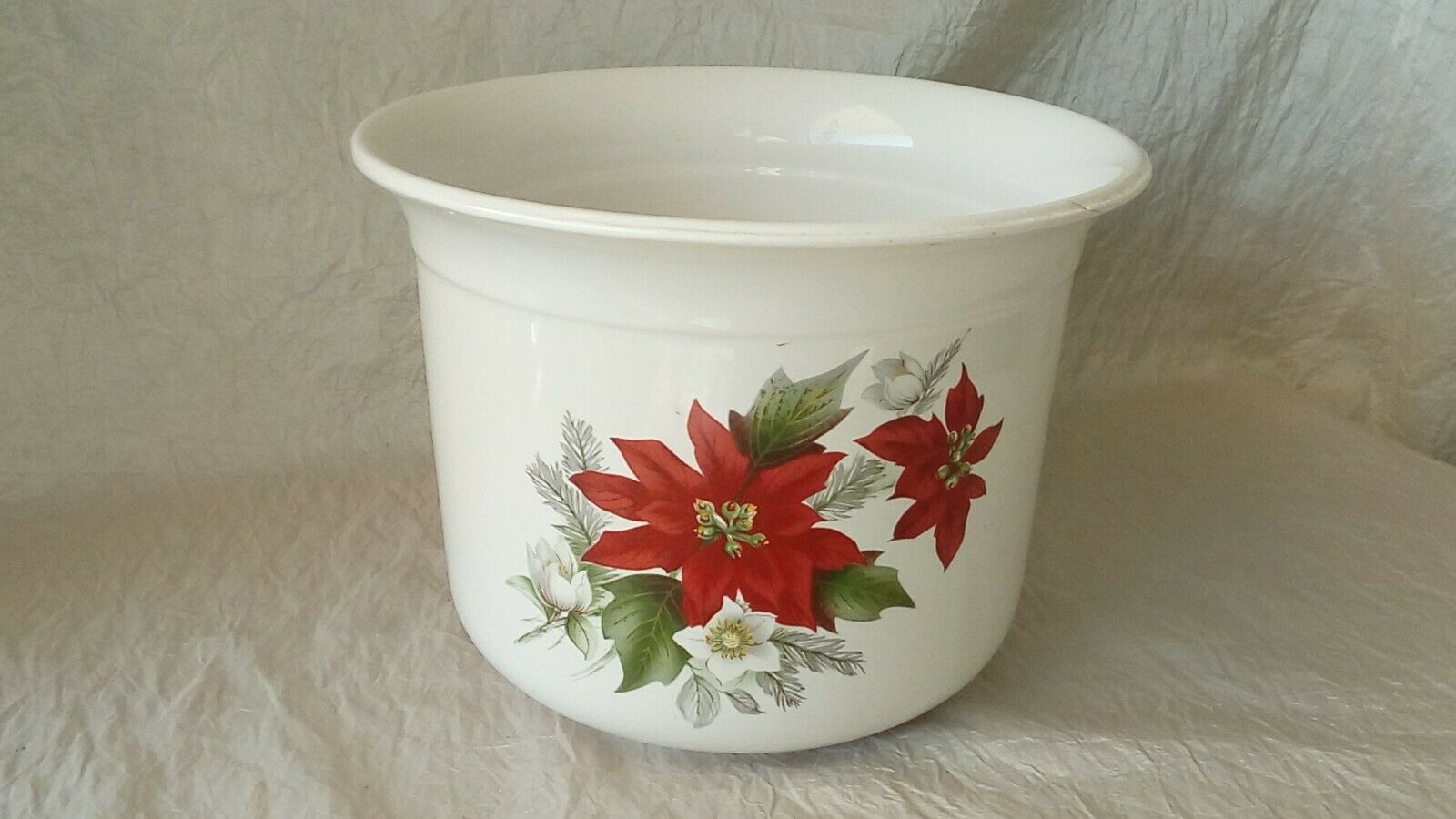 Pot cover in faience decor christmas flowers poinsettia