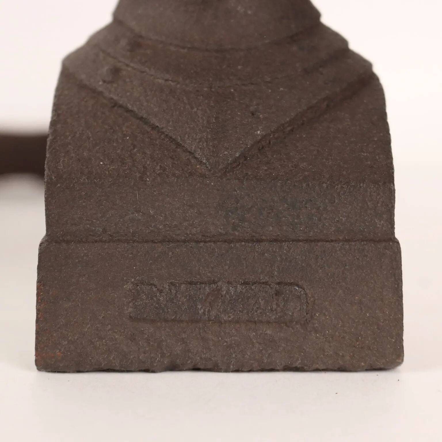 Paire de chenets en fer, Europe, XIXe siècle