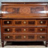 Commode bureau à cylindre époque Louis XVI en marqueterie vers 1760
