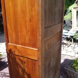 Cherry wood bonnet